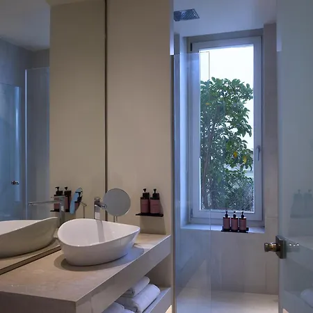 Ydor & By Sandglass Hotel