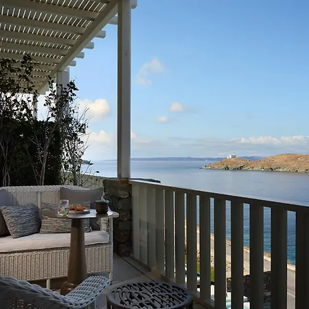 Ydor & By Sandglass Hotel Vourkari