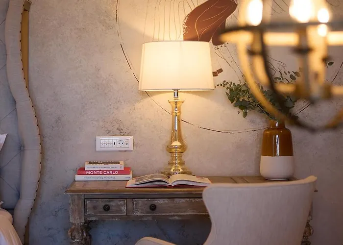 Hotel Ydor & By Sandglass