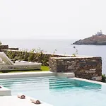 Hotel Ydor & By Sandglass