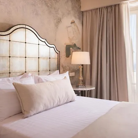 Ydor & By Sandglass Hotel Vourkari