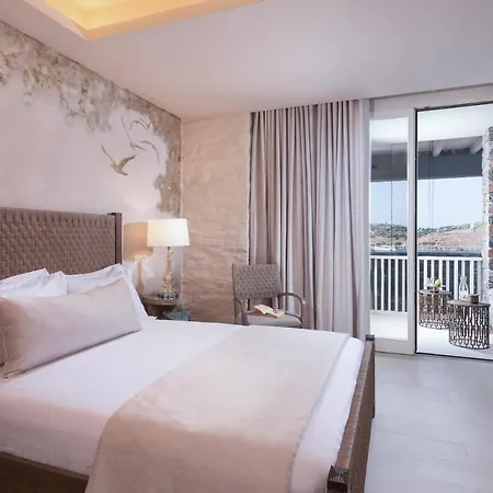 Ydor & By Sandglass Hotel