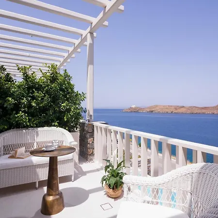 Hotel Ydor & By Sandglass