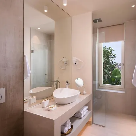 Ydor & By Sandglass Hotel 5*