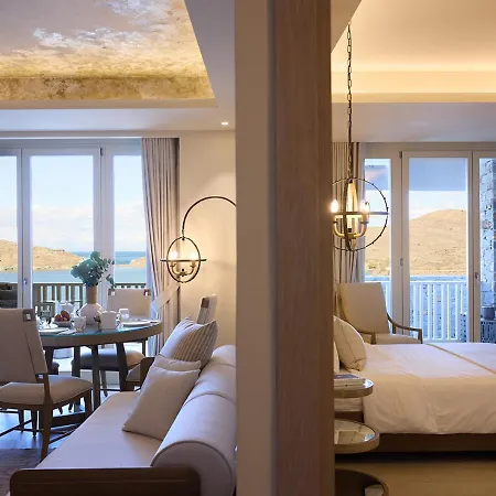 Hotel Ydor & By Sandglass Vourkárion