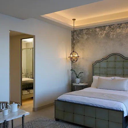 Ydor & By Sandglass Otel 5*