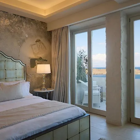 Ydor & By Sandglass Otel