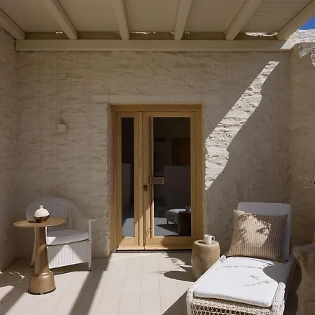 Ydor & By Sandglass Hotel Vourkárion