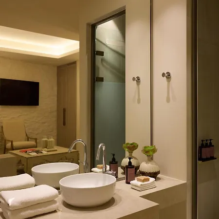 Hotel Ydor & By Sandglass 5*
