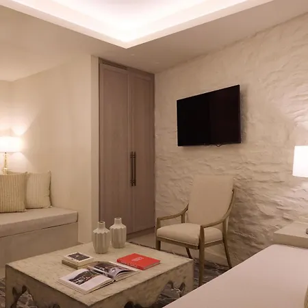 Ydor & By Sandglass Hotel