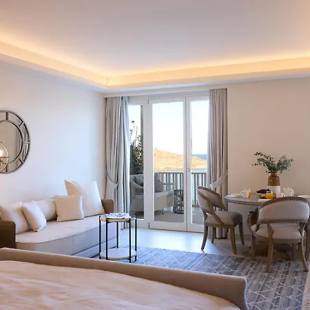 Hotel Ydor & By Sandglass 5*