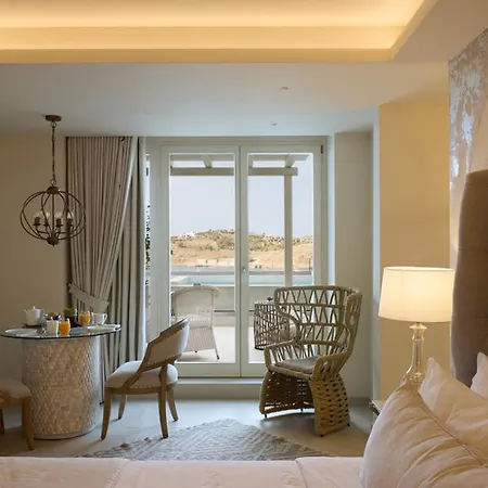Hotel Ydor & By Sandglass Vourkárion
