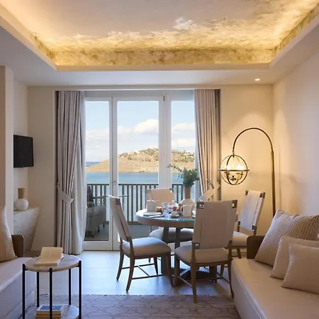 Ydor & By Sandglass Hotel