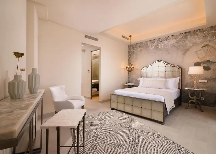 Hotel Ydor & By Sandglass