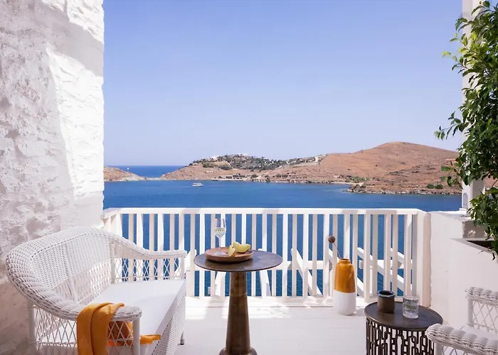 Ydor & By Sandglass Vourkárion