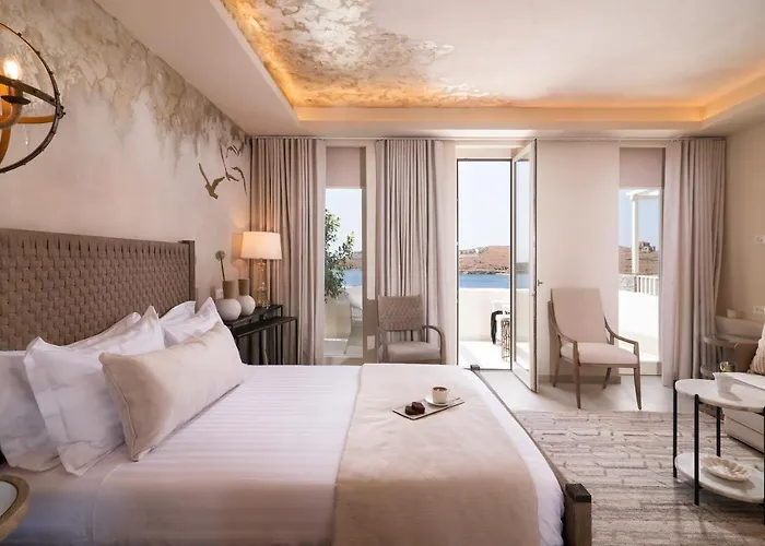 Ydor & By Sandglass Hotel