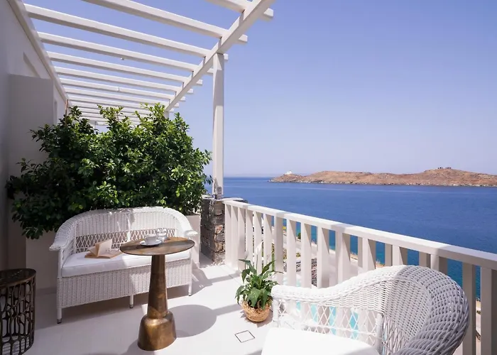 Hotel Ydor & By Sandglass