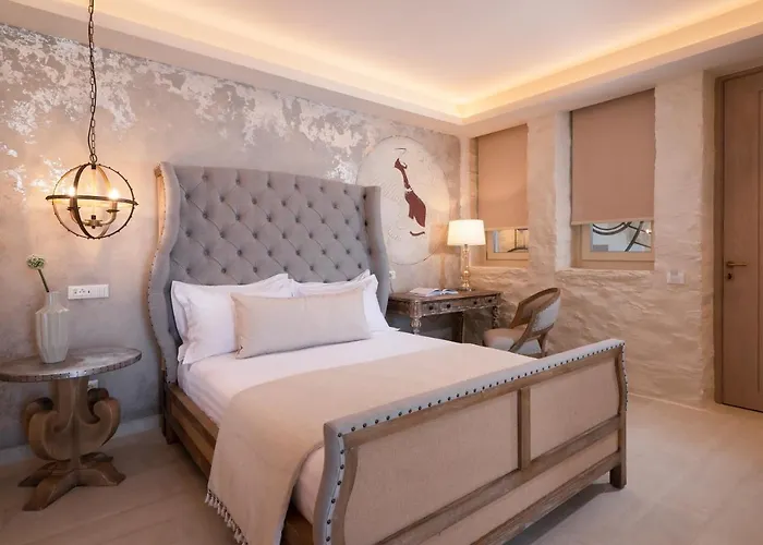 Hotel Ydor & By Sandglass