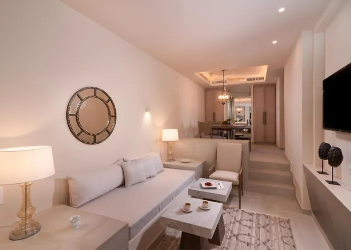 Hotel Ydor & By Sandglass Vourkari