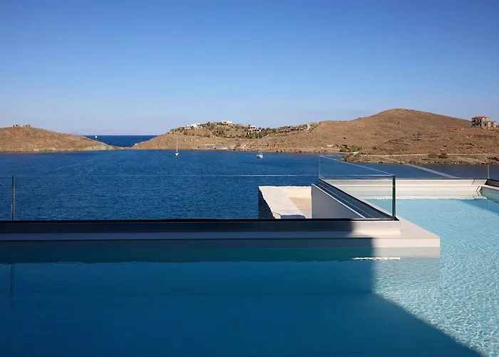 Ydor & By Sandglass Hotel Vourkari