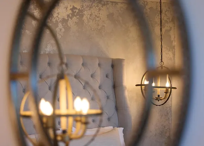 Hotel Ydor & By Sandglass