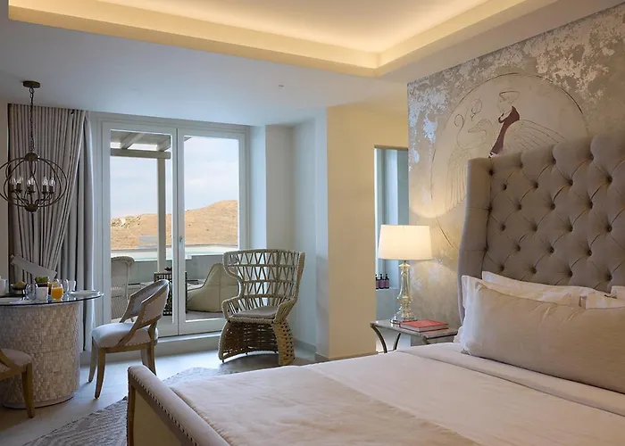 Hotel Ydor & By Sandglass Vourkari